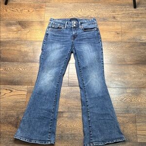 Aeropostale Denim Flare Jeans size 8 reg low rise flare excellent condition